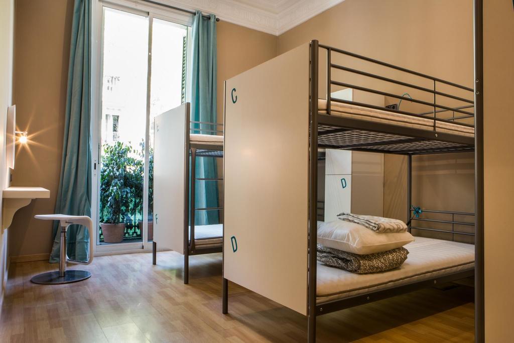 Born (adults Only) Auberge de jeunesse *